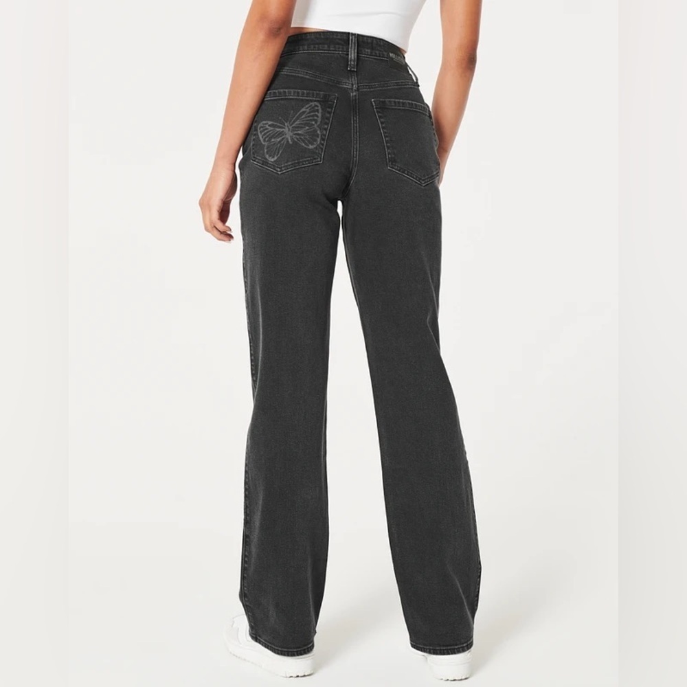 Hollister Ultra High-Rise Washed Black Butterfly Print Dad Jeans Sz 000 / 23R - Picture 3 of 11